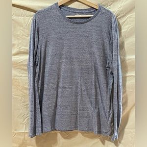 Old Navy lot of 4 long sleeve shirts size Large.